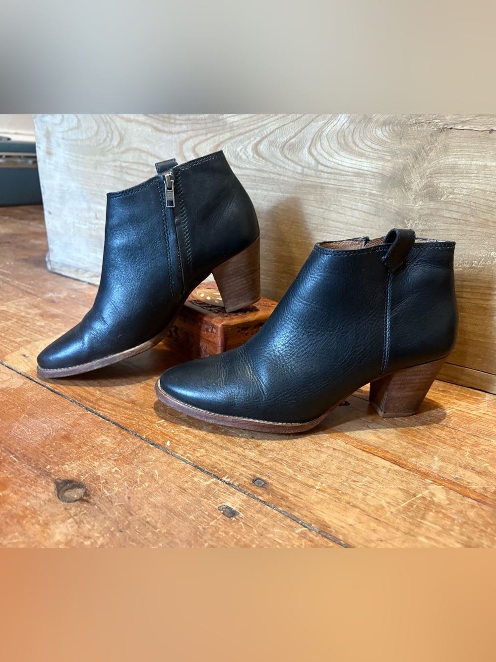 Madewell ALL LEATHER ankle boot black 8M excellent condition made in Brazil